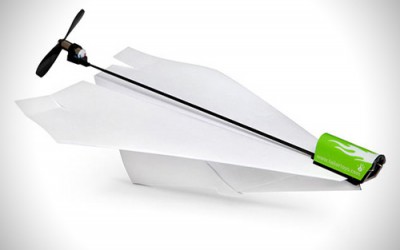 「飛ぶ」を堪能できる紙飛行機用プロペラキット